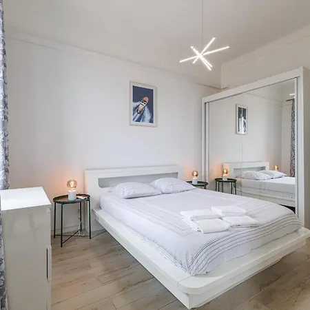 Cozy 2-bedroom Facing The Sea 100m From Monaco *