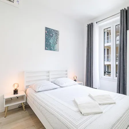 Cozy 2-bedroom Facing The Sea 100m From Monaco Apartment