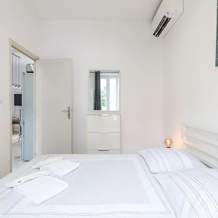 Cozy 2-bedroom Facing The Sea 100m From Monaco *