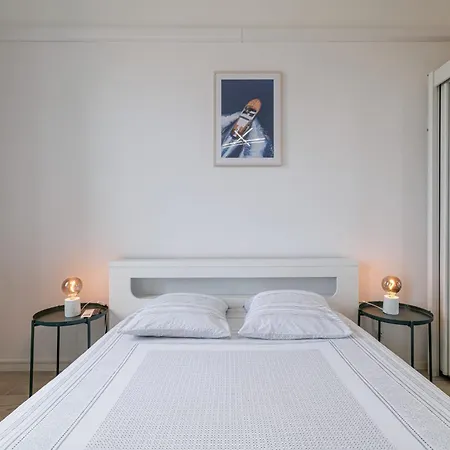 Apartment Cozy 2-bedroom Facing The Sea 100m From Monaco *
