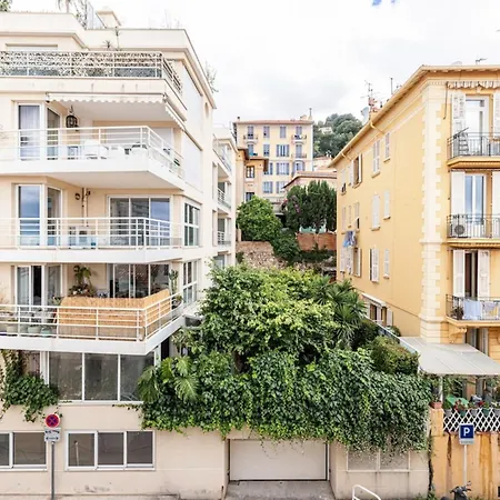 Cozy 2 Bedroom Seafront 150m From Monaco Lägenhet