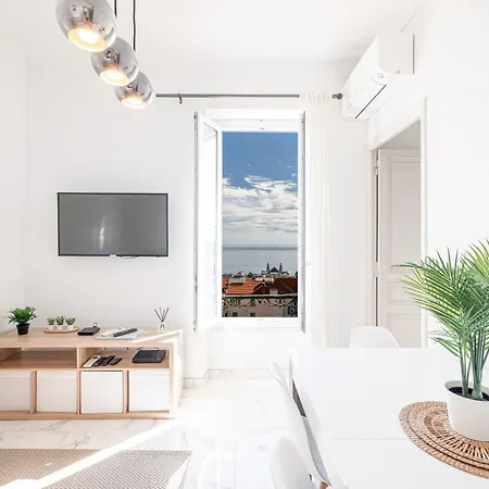 Cozy 2-bedroom Facing The Sea 100m From Monaco Apartment Beausoleil