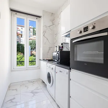 Cozy 2-bedroom Facing The Sea 100m From Monaco *
